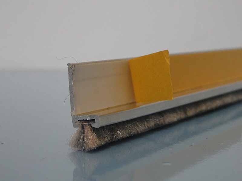 Alu-Bürstenleiste mit Wasserstopper Nasea
