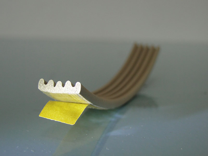 Salo Hö: 3mm, Br: 15mm selbstklebend Moosgummi Riefenprofil grau