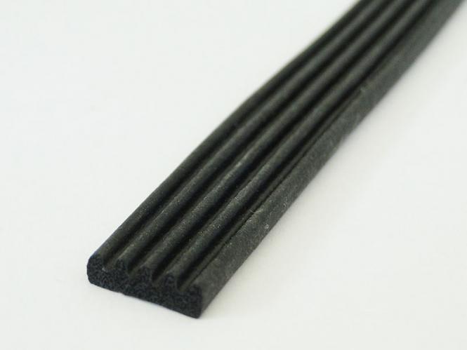 Zolao Hö: 4mm, Br: 15mm nicht selbstklebend Moosgummi Riefenprofil