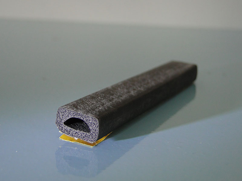 Belana selbstklebend Moosgummi Profil