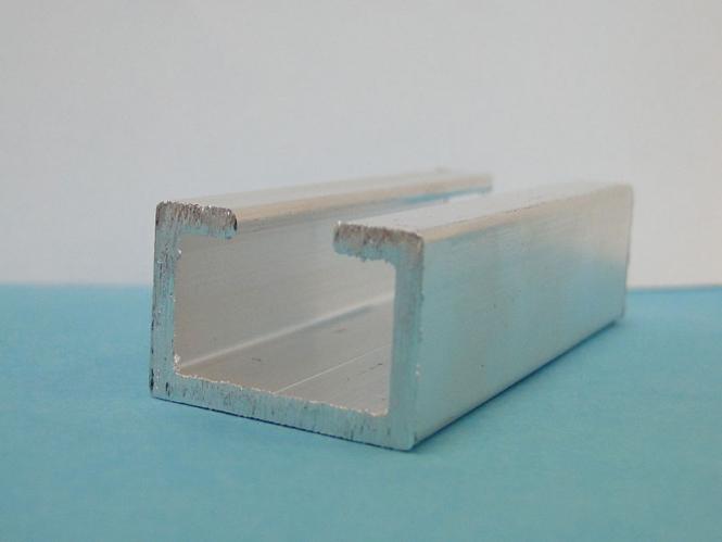 Halteleiste für Pufferprofile Cornelio Höhe: 17,5 mm, Öffnungsbreite: 10 mm