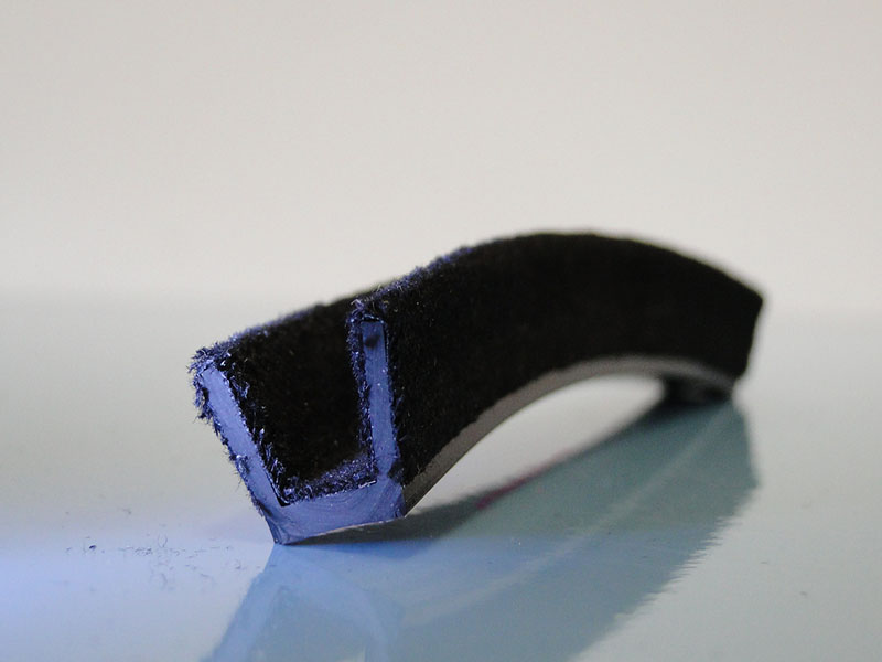 Fensterführungsschiene Alena mit Samtummantelung