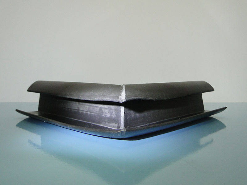 Containerwinkel Begano zum Aufstecken Stahl- und Seecontainer