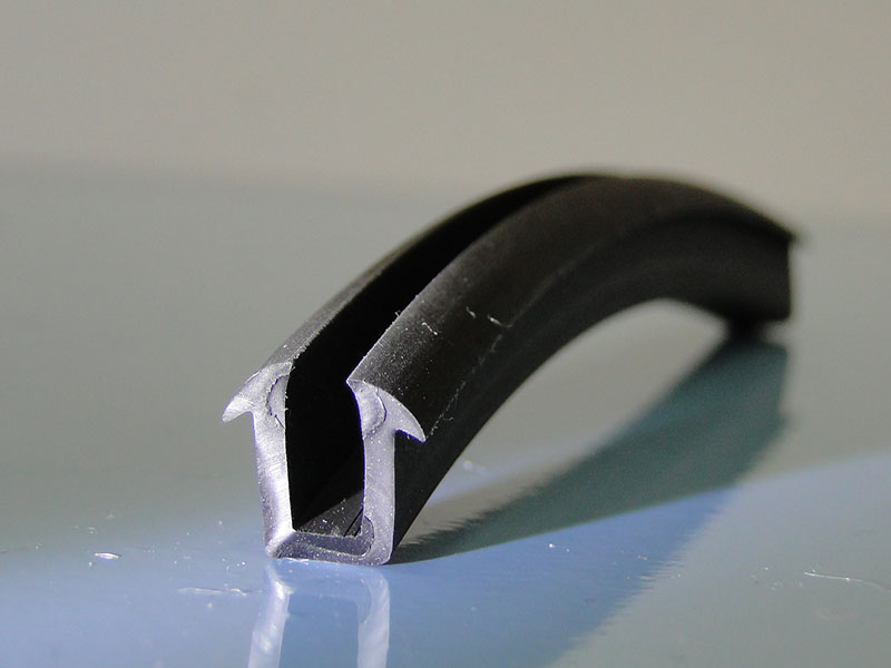 Utanga Hö: 13mm, Br: 14mm Fassungsprofil