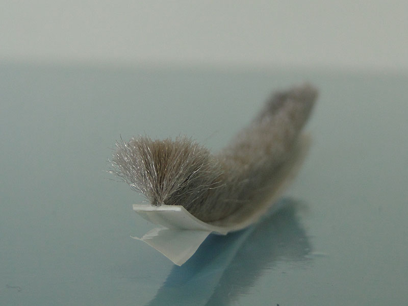 Bürstendichtung Artos einseitig selbstklebend 6,7x8mm