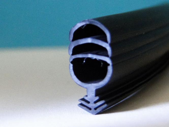 Universeal 2® schwarz