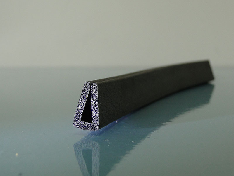 Moosgummi U- Profil Adelposa Höhe: 12 x Breite: 8 mm