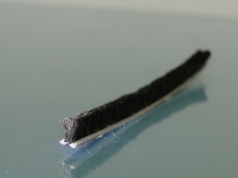 Bürstendichtung Satula nicht-selbstklebend 4,9 x 5,5mm