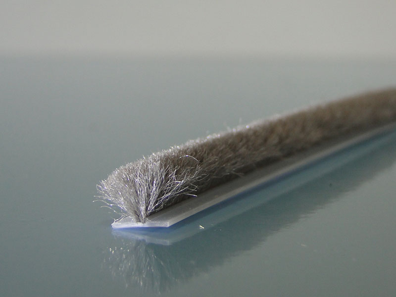 Bürstendichtung Felix nicht-selbstklebend 6,7x12mm