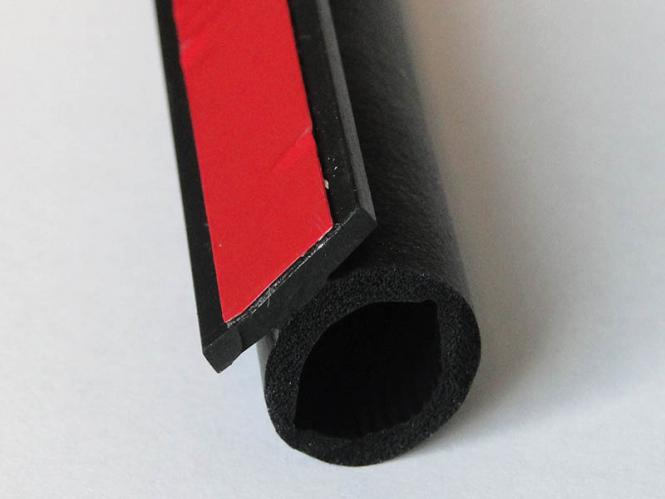 5x20 mm EPDM/SBR Gummistreifen schwarz selbstklebend (10 m)