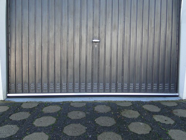Schwingtor Dichtung, Schwellendichtung Garage, Garagendichtung